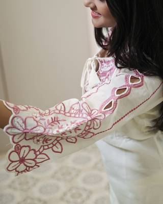 Ivory Cotton Kurta Set with Intricate Magenta Floral Embroidery 3-Piece Set 3