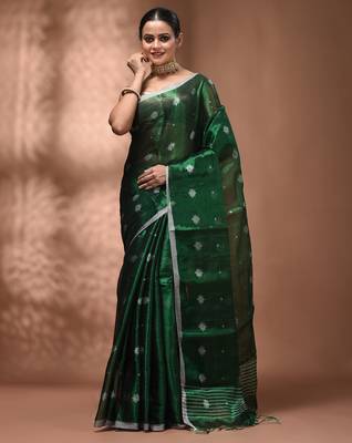 Green texture motifs tissue saree with stripes pallu 1