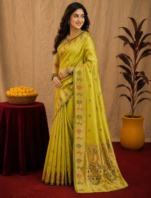 Parrot soft silk blend banarasi jacuard work pethani saree with unstitched blouse piece 2