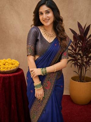 Blue soft silk blend banarasi jacuard work pethani saree with unstitched blouse piece 5