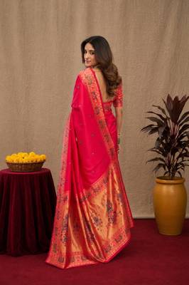 Pink soft silk blend banarasi jacuard work pethani saree with unstitched blouse piece 3