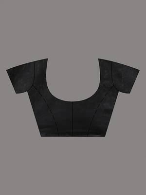 Black cotton soft saree with stripe pattern 4