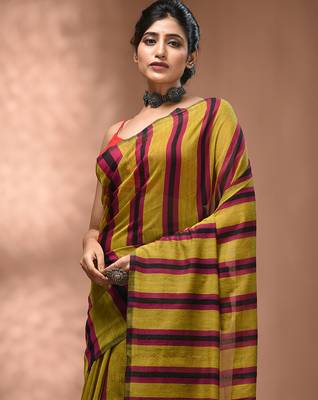 Corn yellow cotton soft saree with stripe pattern 5