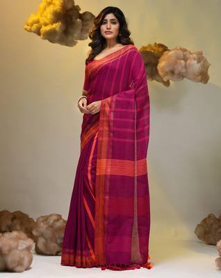 Magenta cotton soft saree with stripe pattern 3