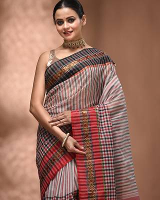 White bengal tant pure cotton saree with zari border 4