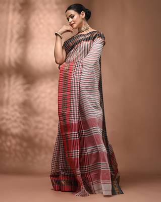 White bengal tant pure cotton saree with zari border 5