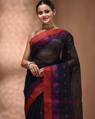Midnight blue tant pure cotton saree with magenta woven border 4