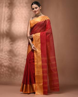 Red tant pure cotton saree with zari border 3