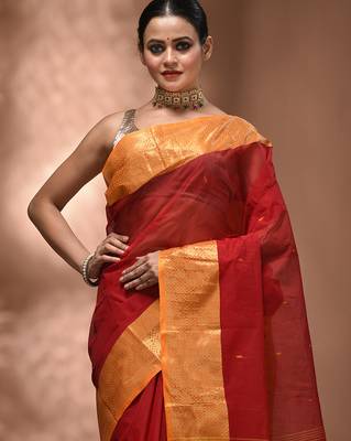 Red tant pure cotton saree with zari border 4