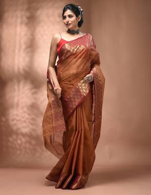 Brown tant pure cotton saree with zari border 5