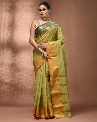 Pastel green tant pure cotton saree with contrasting zari border 1