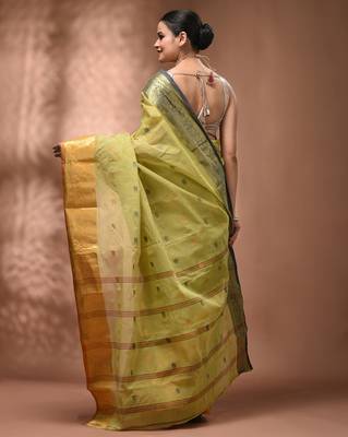 Pastel green tant pure cotton saree with contrasting zari border 2