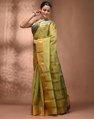 Pastel green tant pure cotton saree with contrasting zari border 5