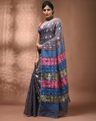 Light grey silk cotton handwoven soft jamdani saree 3