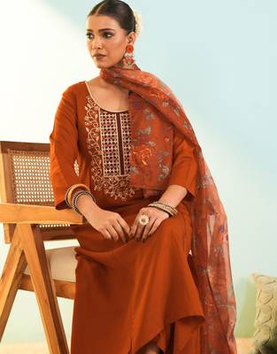 Women's rust viscose embroidered a-line kurta set with dupatta and pant 4