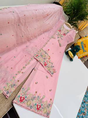 Pink mal chanderi codding embroidery siqunce work kurta sharara with duppta set 3