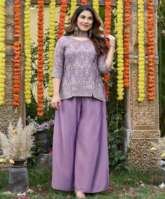 Women's lavender chinon embroidered kurti set with dupatta and palazzo 4