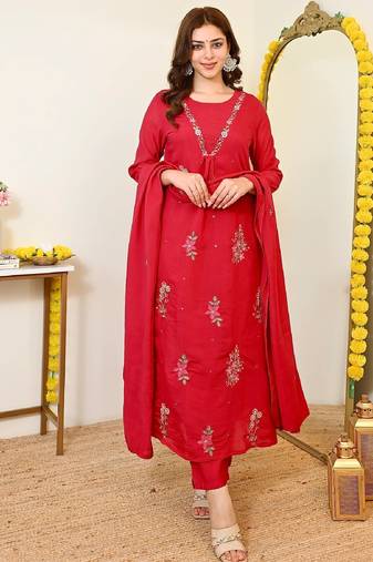 Women's red chanderi embroidered straight kurta set with dupatta and pant