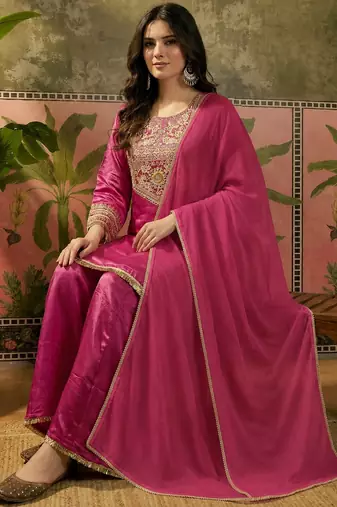 Women's pink crepe embroidered kurta set with dupatta and palazzo