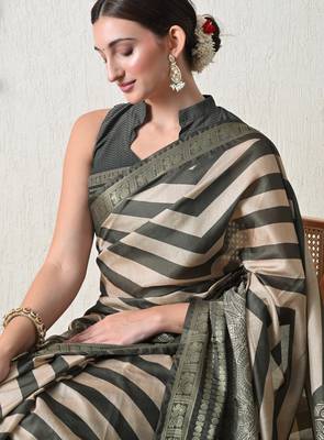 green cotton blend stripes print golden zari woven border saree with unstitched blouse piece 4