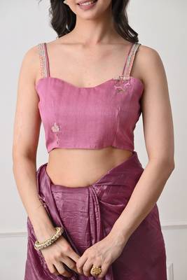 magenta tissue crush embellished lace border saree with unstitched blouse piece 5