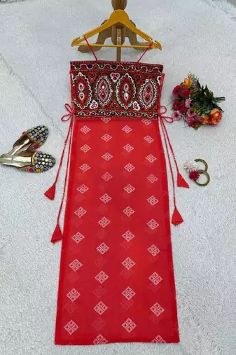 Women’s red bandhani printed embroidered halter neck kurti