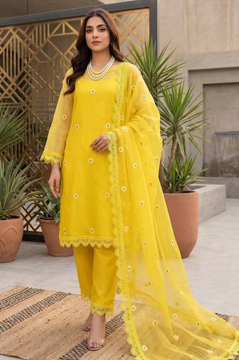Women’s yellow embroidered straight kurta pant set with dupatta