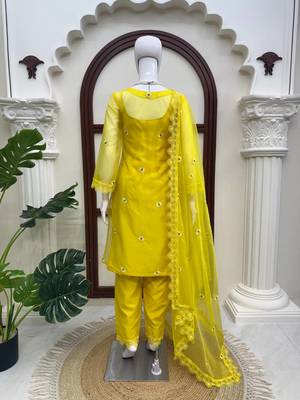Women’s yellow embroidered straight kurta pant set with dupatta 5