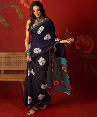 Navy silk cotton bandhni printed saree with unstitched blouse piece. 4