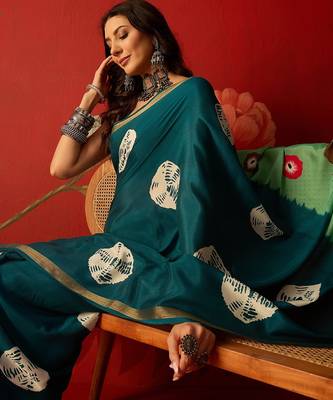 Rama silk cotton bandhni printed saree with unstitched blouse piece. 1