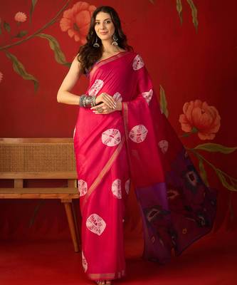 Rani silk cotton bandhni printed saree with unstitched blouse piece. 2