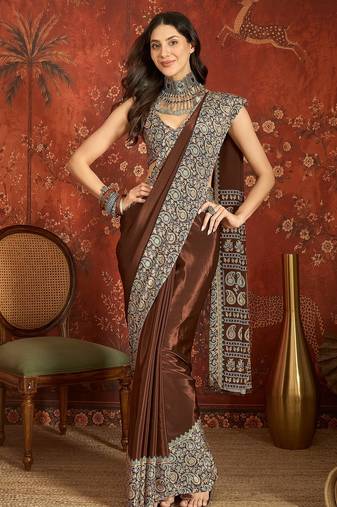 Brown silk blend crepe printed saree with unstitched blouse piece
