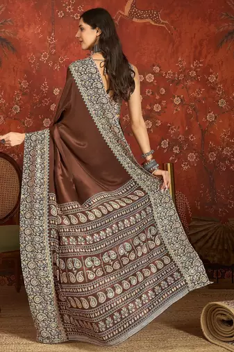 Brown silk blend crepe printed saree with unstitched blouse piece