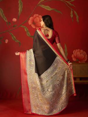 Black silk cotton zari checks saree with unstitched blouse piece. 3