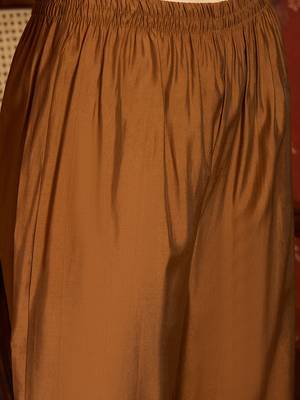 Elegant brown mull chanderi flared kurti pant set 7