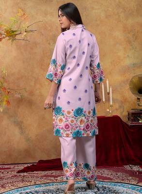 Lavender cotton soft-tone printed kurta pant set with floral print & side pocket 7