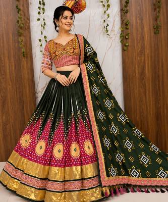 Green Navratri Mirror Work Chaniya Choli 1