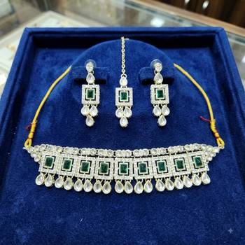 Green necklace set with earrings & maang tikka | kundan & agate stone | lacquer plating 2