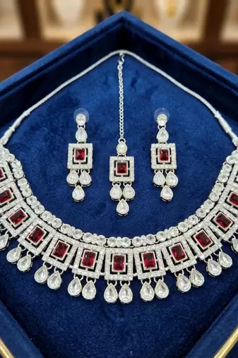 Maroon color necklace set with earrings & maang tikka | kundan & agate stone | silver plated