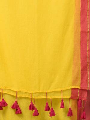 Yellow solid mulmul soft saree 3