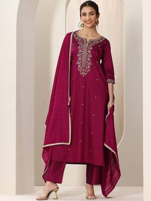 Ethnic Motifs Embroidered Straight Kurta With Trousers & Dupatta 1