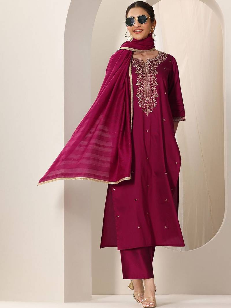 Ethnic Motifs Embroidered Straight Kurta With Trousers & Dupatta
