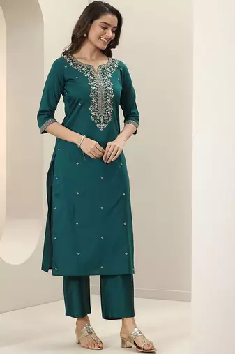 Floral Embroidered Notch Neck Sequinned Straight Kurta With Trousers & Dupatta