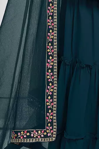 Women Floral Embroidered Regular Thread Work Kurta with Sharara & With Dupatta