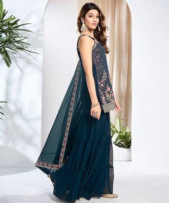 Women Floral Embroidered Regular Thread Work Kurta with Sharara & With Dupatta 6