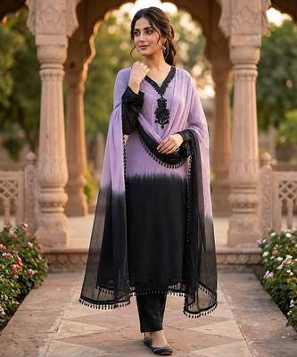 Lavender & black crepe silk beads sequence kurta pant set with dupatta 1