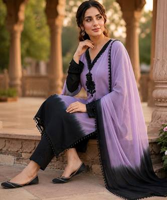 Lavender & black crepe silk beads sequence kurta pant set with dupatta 5