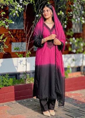 Pink & black crepe silk beads sequence kurta pant set with dupatta 2