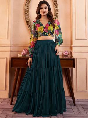 Printed V-Neck Cro Top With Long Flared Skirt  1