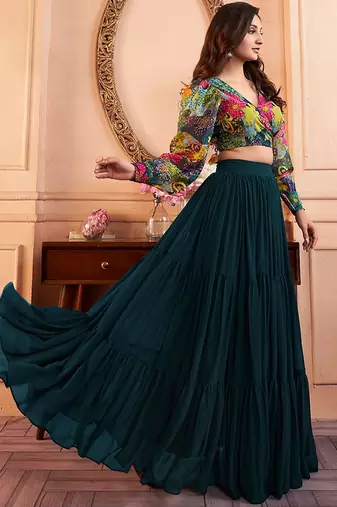 Printed V-Neck Cro Top With Long Flared Skirt 